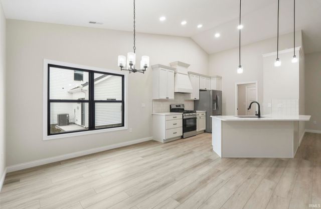 1937 Mud Creek Court, West Lafayette, IN 47906