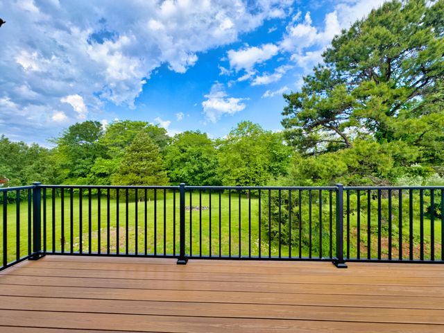 9747 N RTE N, Columbia, MO 65203