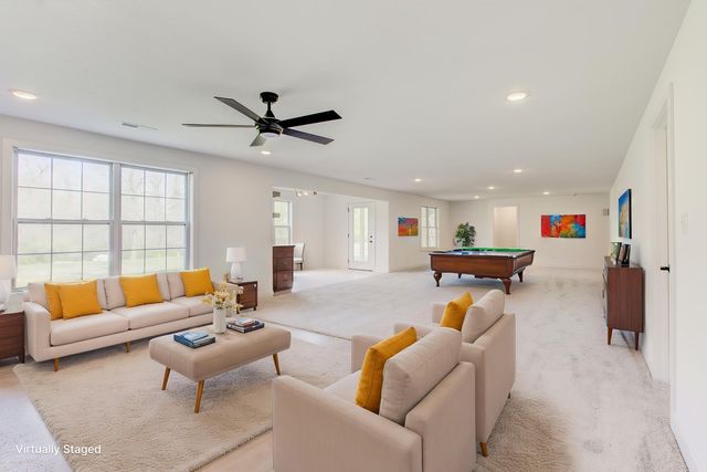 9747 N RTE N, Columbia, MO 65203