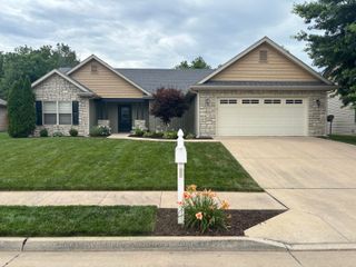 5806 FREEPORT WAY, Columbia, MO 65201