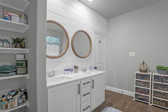 10708 Klondike Lane, Aubrey, TX 76227