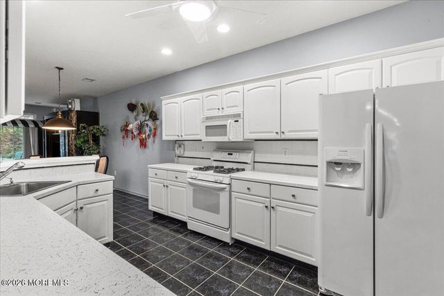 38 Autumntide Drive, Lakewood, NJ 08701