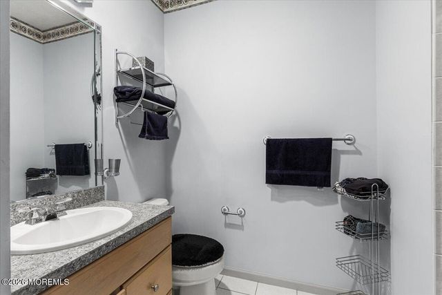 38 Autumntide Drive, Lakewood, NJ 08701