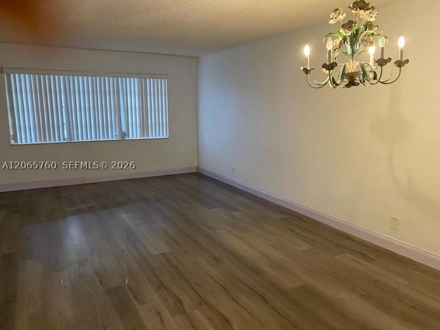 410 SE 2nd St 408, Hallandale Beach, FL 33009