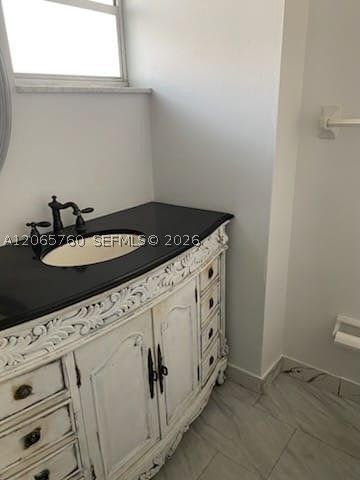 410 SE 2nd St 408, Hallandale Beach, FL 33009