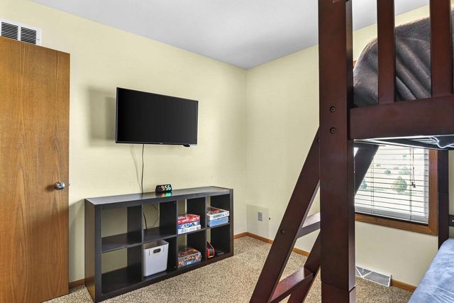 533 Lewellen Street, Marshall, WI 53559