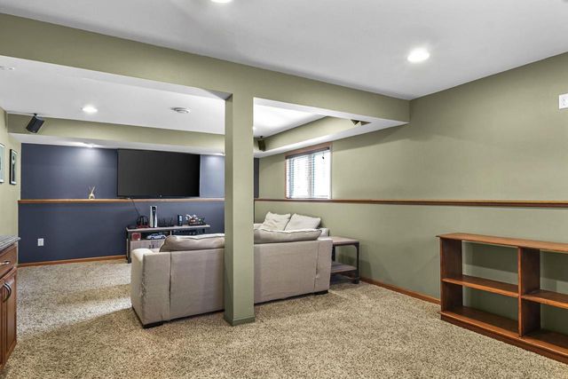 533 Lewellen Street, Marshall, WI 53559