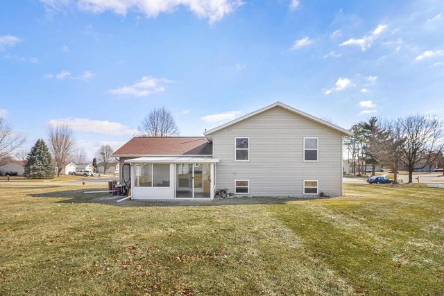 533 Lewellen Street, Marshall, WI 53559