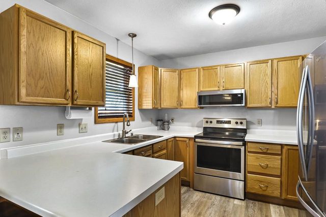 533 Lewellen Street, Marshall, WI 53559