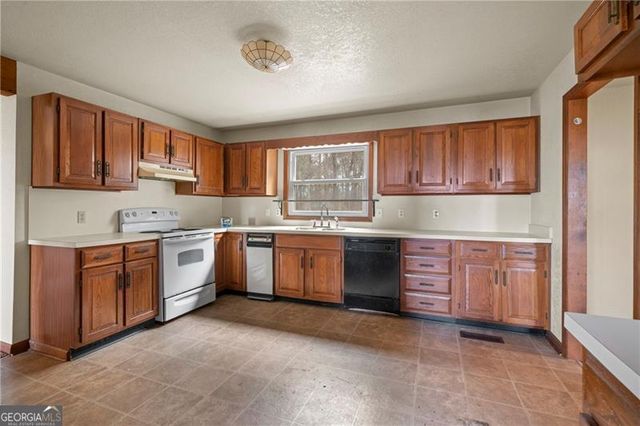 5388 Price Road, Gainesville, GA 30506