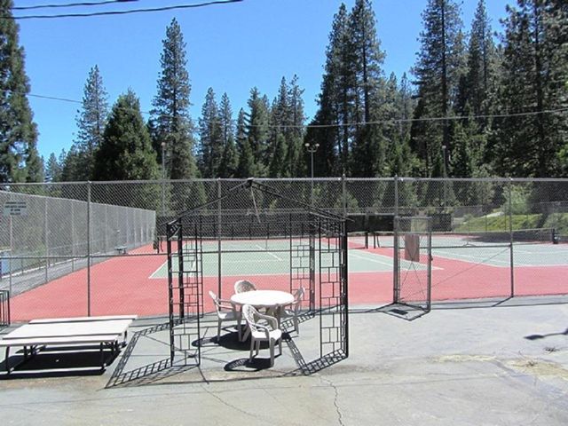 1675 Shirley Way, Arnold, CA 95223