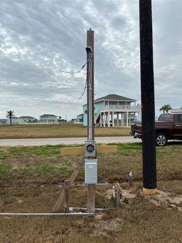 3823 Mitote, Galveston, TX 77554