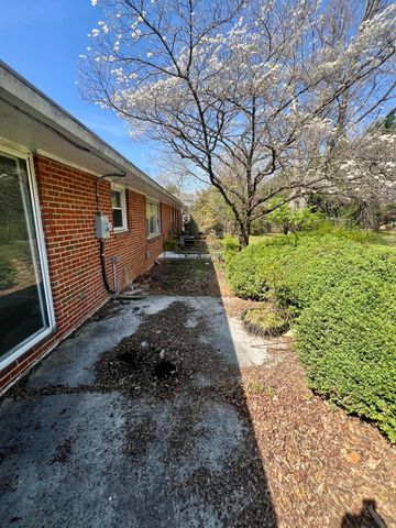 984 Colbourne AVE, Vinton, VA 24179