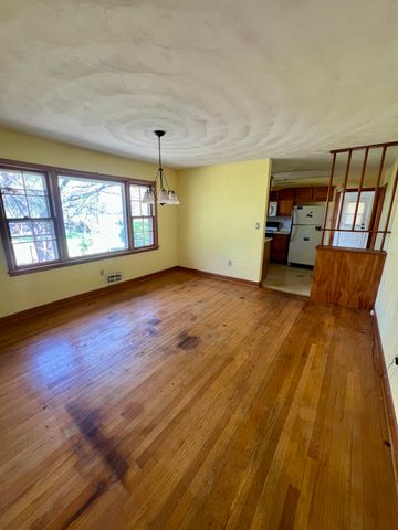 984 Colbourne AVE, Vinton, VA 24179