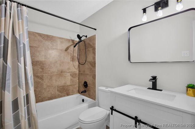 671 Newport Road, Fayetteville, NC 28314