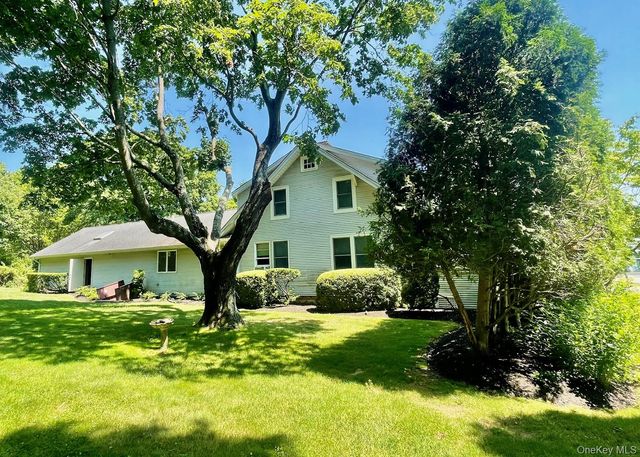 2725 Skunk Lane, Cutchogue, NY 11935
