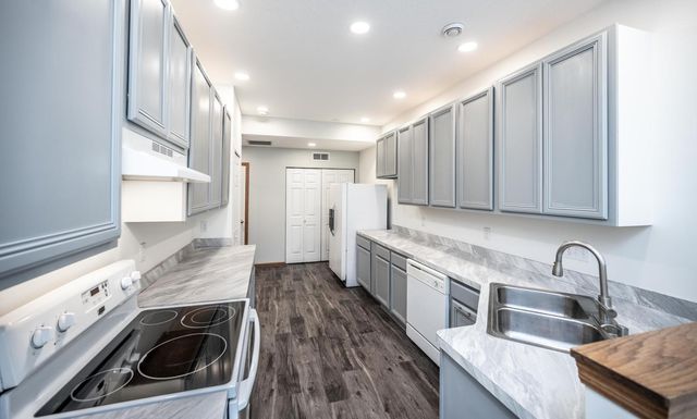 17120 Embers Avenue 208, Farmington, MN 55024