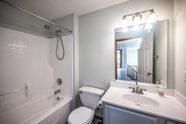 17120 Embers Avenue 208, Farmington, MN 55024