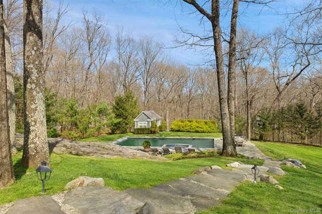 9 Deer Creek Lane, Mount Kisco, NY 10549
