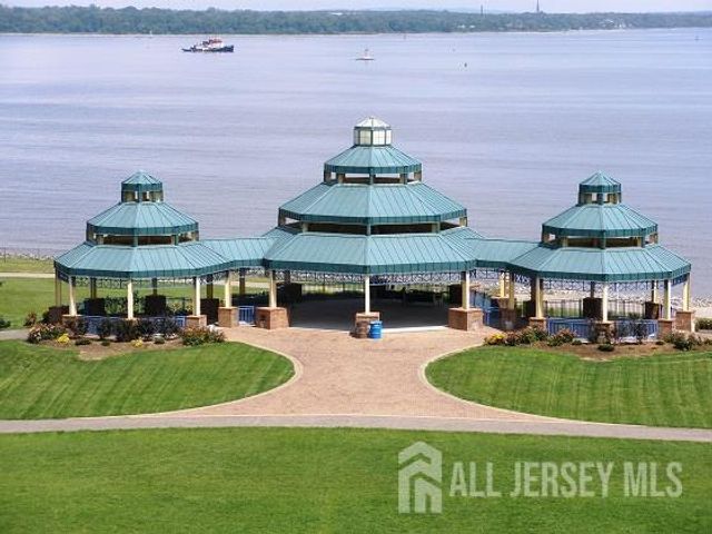 34 Barkalow Street, South Amboy, NJ 08879