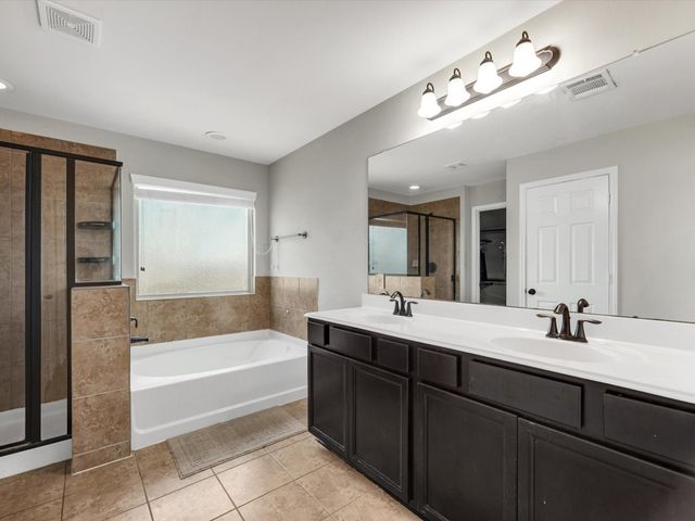 9207 Chloe Drive, Houston, TX 77044