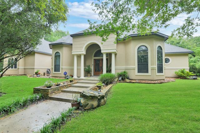 26150 Crown Ranch Boulevard, Montgomery, TX 77316