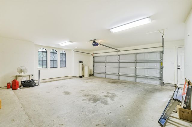 26150 Crown Ranch Boulevard, Montgomery, TX 77316