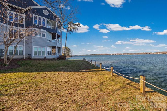 372 Northwest Drive, Davidson, NC 28036