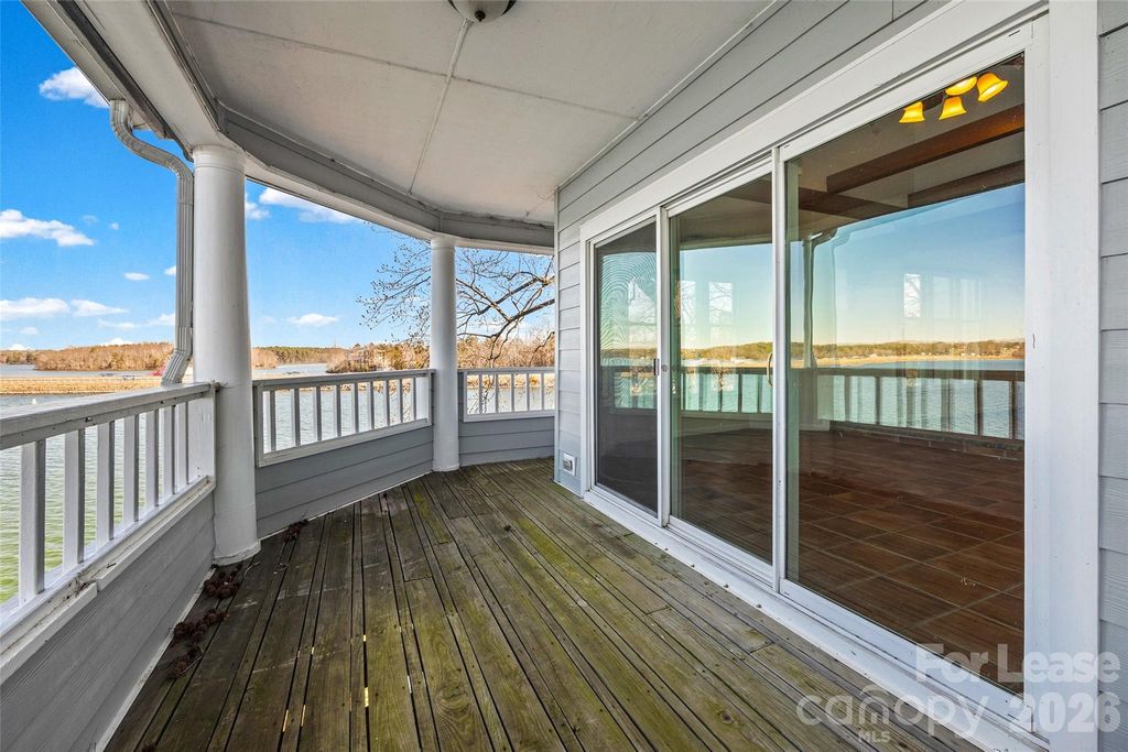 372 Northwest Drive, Davidson, NC 28036