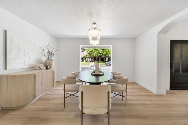 3737 W Minarets Avenue, Fresno, CA 93711