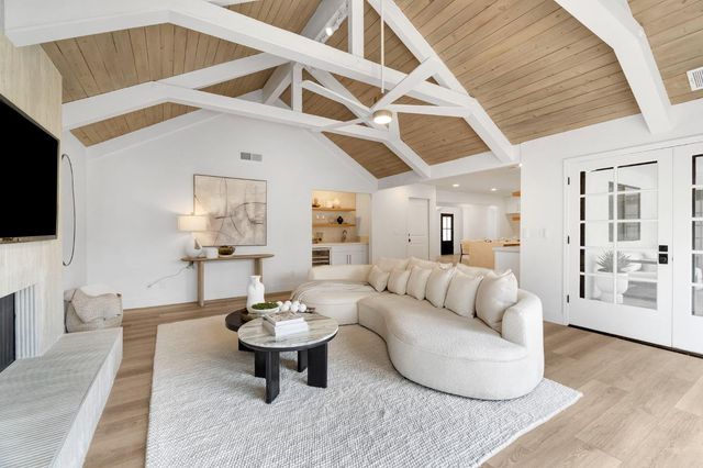 3737 W Minarets Avenue, Fresno, CA 93711