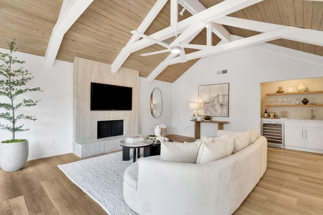 3737 W Minarets Avenue, Fresno, CA 93711