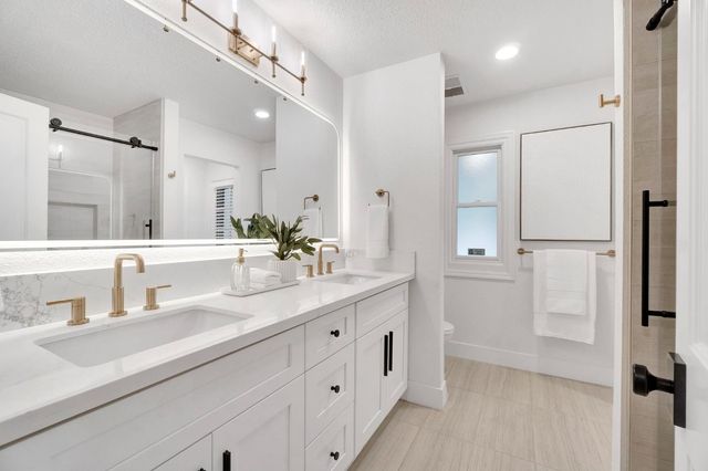 3737 W Minarets Avenue, Fresno, CA 93711