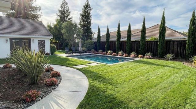 3737 W Minarets Avenue, Fresno, CA 93711