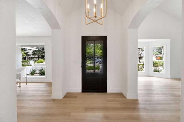 3737 W Minarets Avenue, Fresno, CA 93711