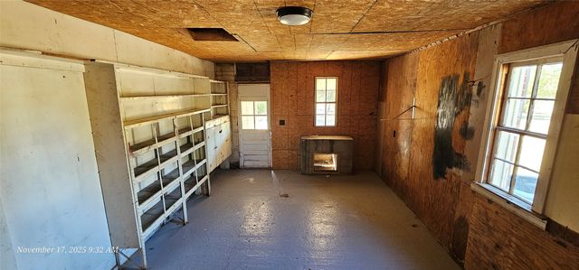 601 Main Street, Lawn, TX 79530