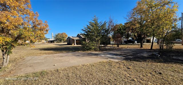 601 Main Street, Lawn, TX 79530