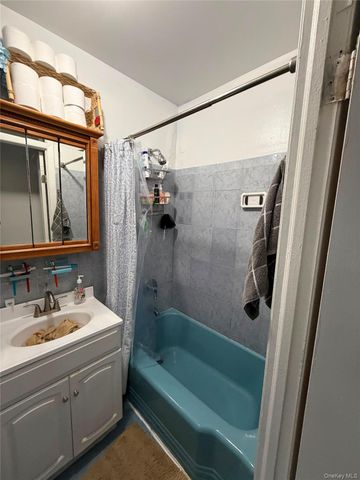 74-14 65th Street, Glendale, NY 11385