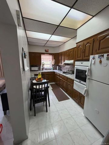 74-14 65th Street, Glendale, NY 11385