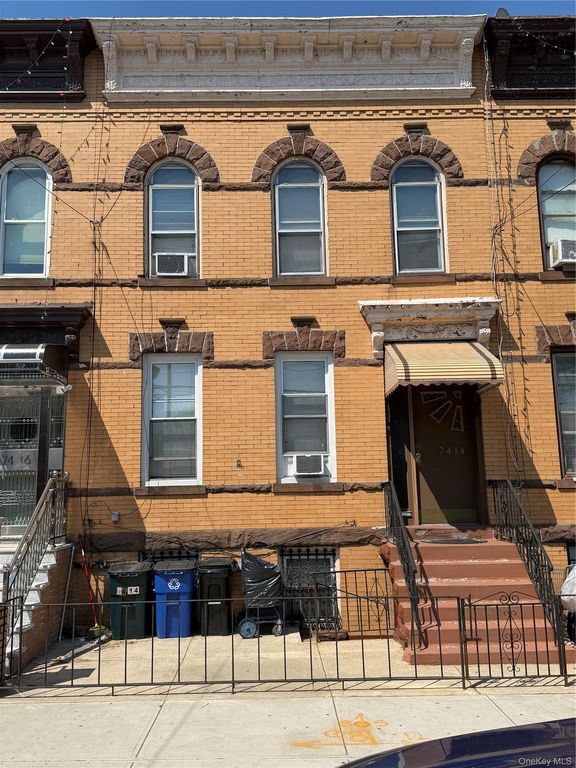 74-14 65th Street, Glendale, NY 11385