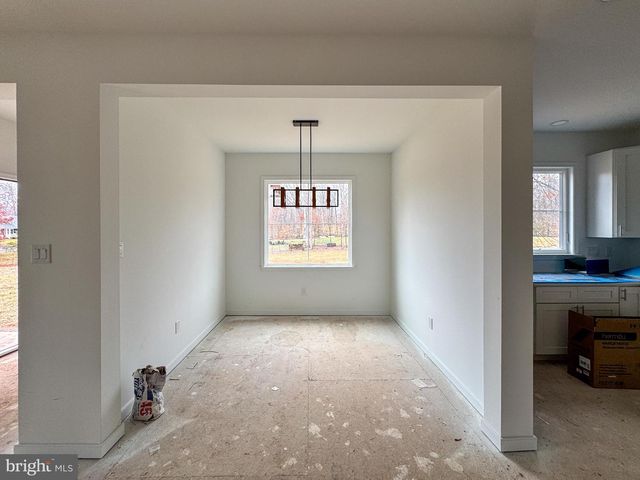 639 NOAHS LANDING DR, Bumpass, VA 23024