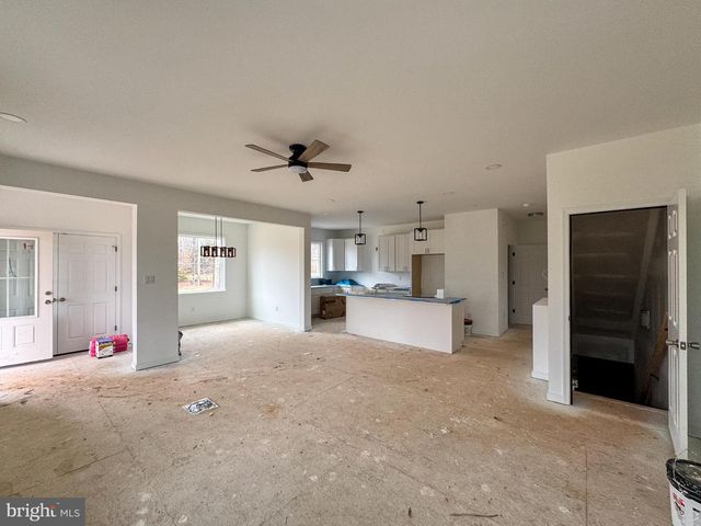 639 NOAHS LANDING DR, Bumpass, VA 23024