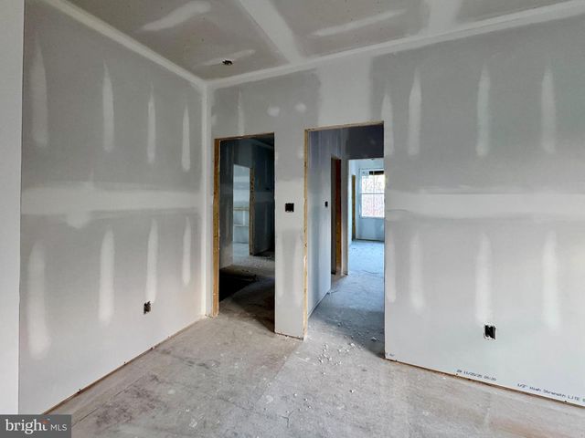 639 NOAHS LANDING DR, Bumpass, VA 23024