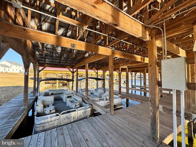 639 NOAHS LANDING DR, Bumpass, VA 23024