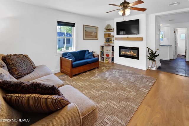 1034 3rd Avenue, Wall, NJ 07719