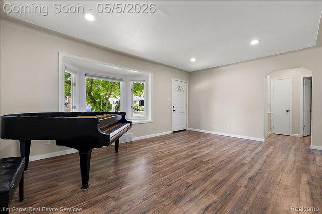 22470 Wildwood Street, St. Clair Shores, MI 48081