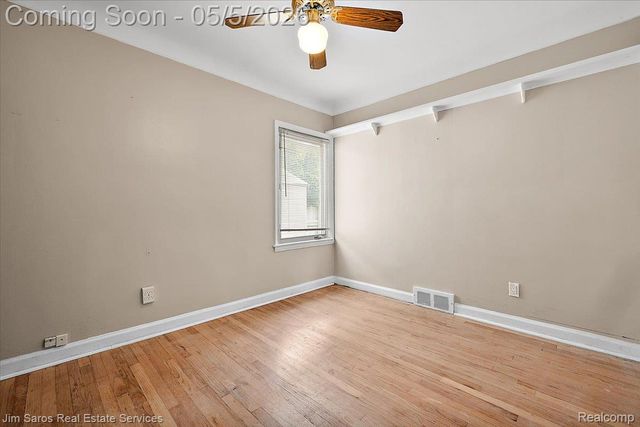 22470 Wildwood Street, St. Clair Shores, MI 48081