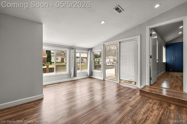 22470 Wildwood Street, St. Clair Shores, MI 48081