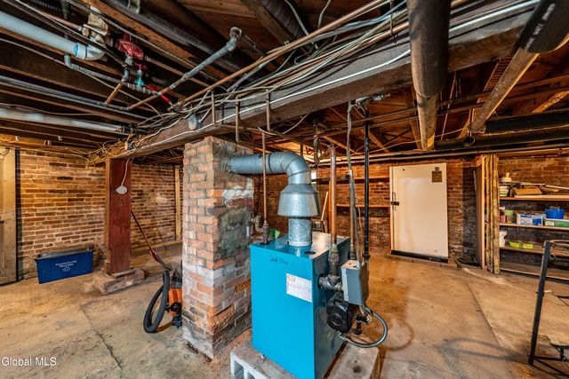 1 Harris Avenue, Mechanicville, NY 12118