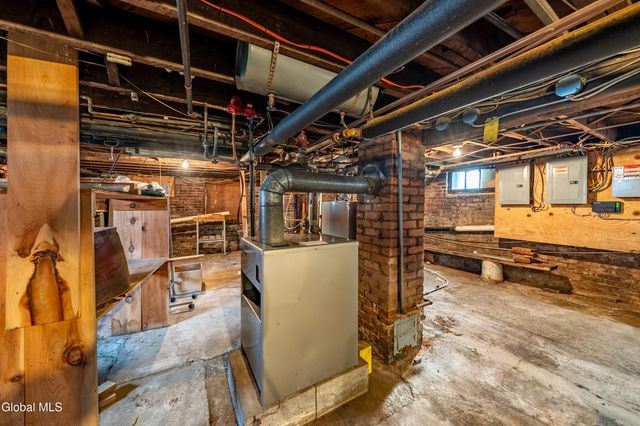 1 Harris Avenue, Mechanicville, NY 12118